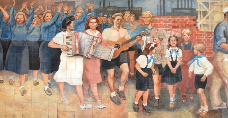 Illustration for article titled The Melancholy, Crumbling Remains Of Great Socialist Murals